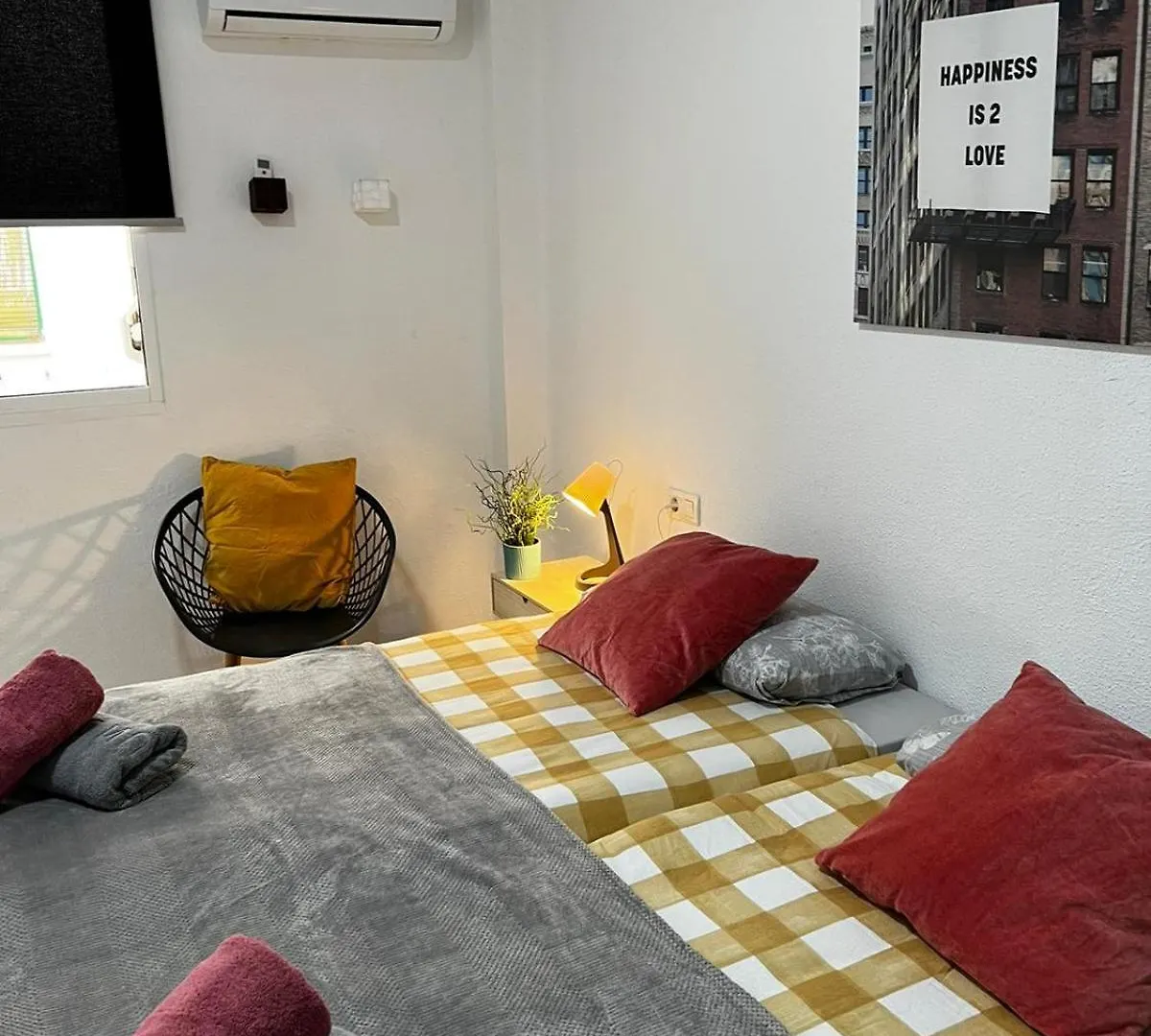 By Malagagrupos Centro Historico Parking Gratis 3 Habitaciones Apartment
